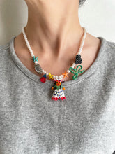 画像をギャラリービューアに読み込む, おさげの女の子 ー Re Jewelry by Licht ー