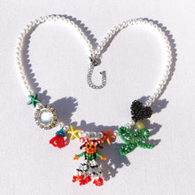 画像をギャラリービューアに読み込む, おさげの女の子 ー Re Jewelry by Licht ー